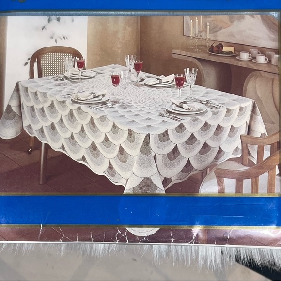 NWT Quaker Lace White Tablecloth - Picture 3 of 6